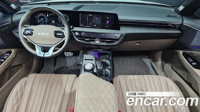 Kia K8 — интерьер