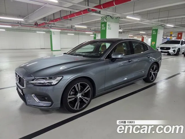 Volvo S60 — экстерьер