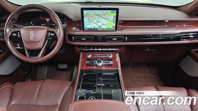 Lincoln Aviator — интерьер