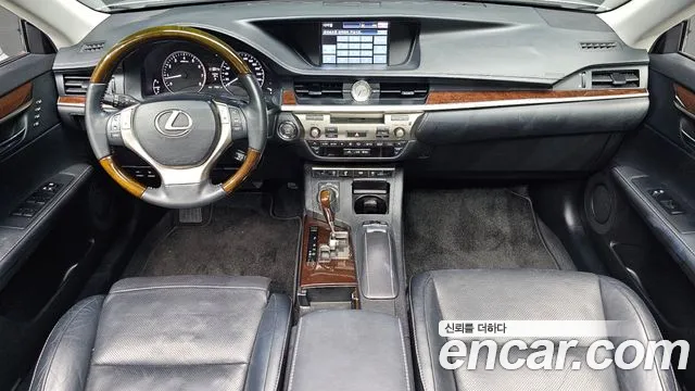 Lexus ES — интерьер