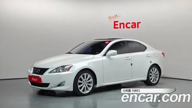 Lexus IS — экстерьер