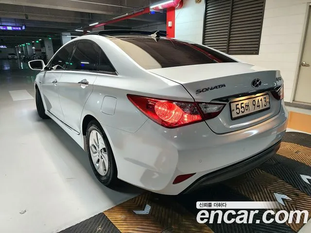 Hyundai Sonata — интерьер