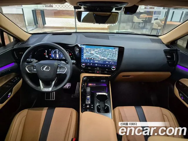 Lexus NX — интерьер