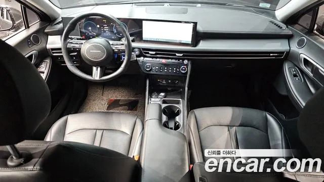 Hyundai Sonata — интерьер