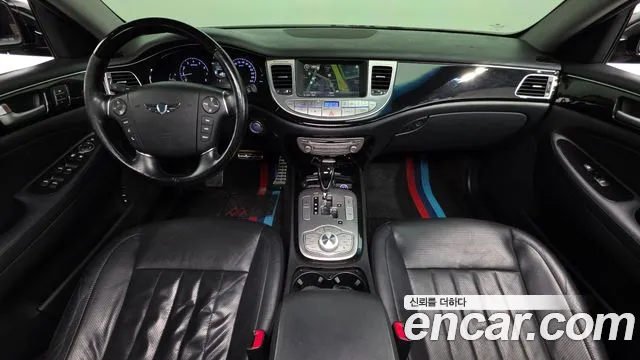 Hyundai Genesis — интерьер