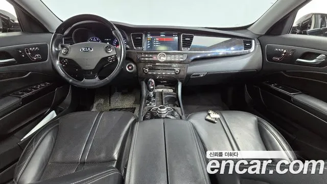 Kia K9 — интерьер