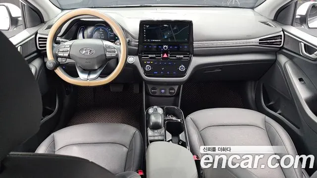 Hyundai Ioniq — интерьер