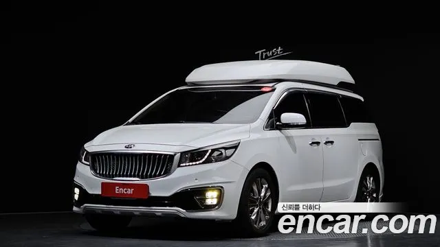 Kia Carnival — экстерьер
