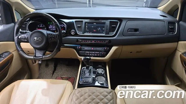 Kia Carnival — интерьер