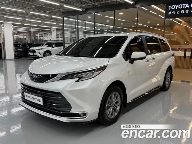 Toyota Sienna — экстерьер