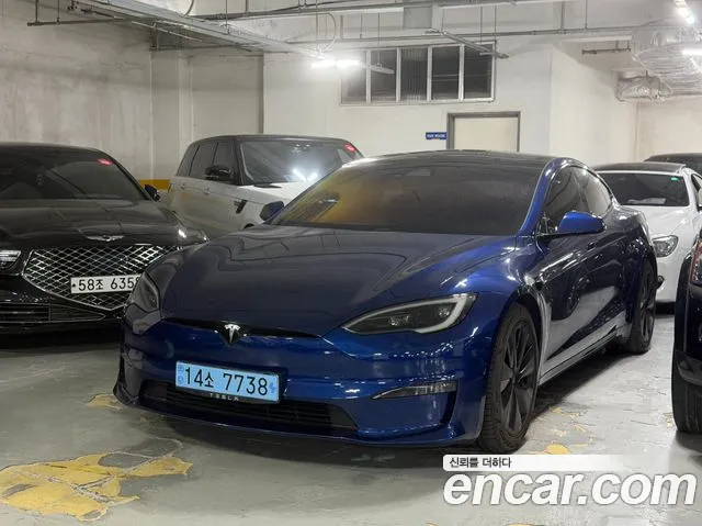 Tesla Model S — экстерьер