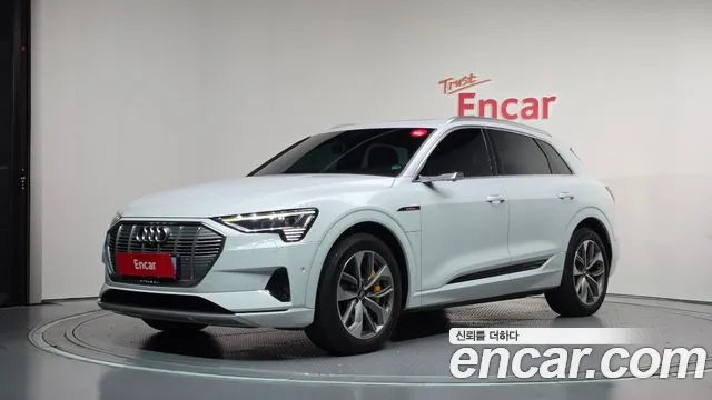 Audi e-tron — экстерьер