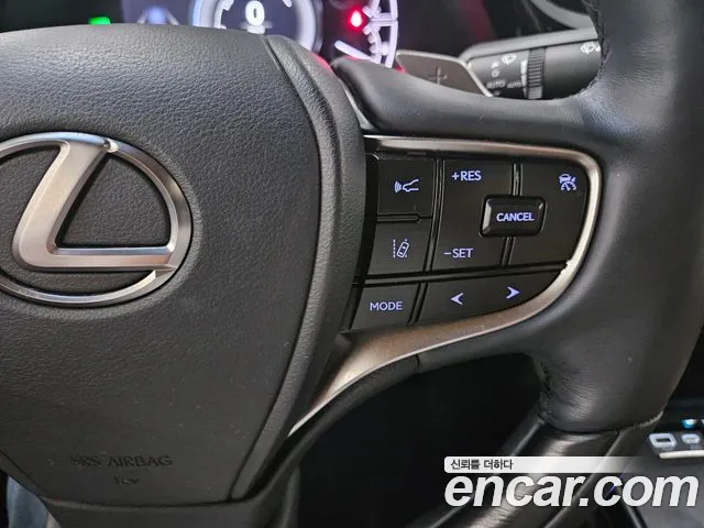 Lexus ES — интерьер