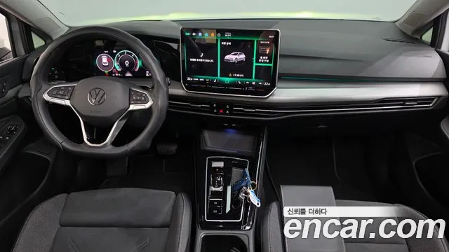 Volkswagen Golf — интерьер