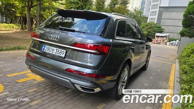 Audi Q7 — интерьер