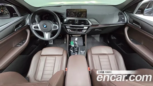 BMW X4 — интерьер