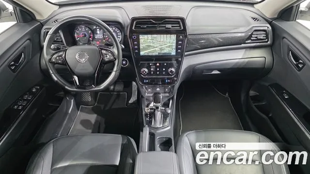 KG Mobility Tivoli — интерьер