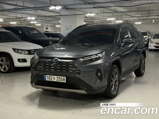 Toyota RAV4 — экстерьер