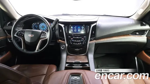 Cadillac Escalade — интерьер