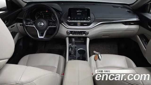 Nissan Altima — интерьер