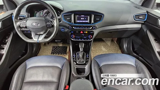 Hyundai Ioniq — интерьер