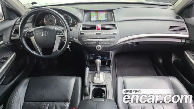 Honda Accord — интерьер