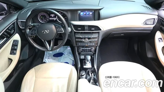 Infiniti QX30 — интерьер