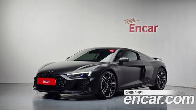 Audi R8 — экстерьер