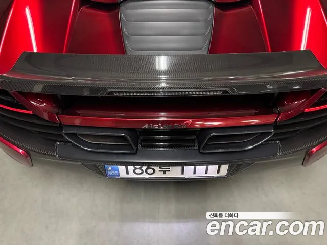 McLaren 650S — интерьер