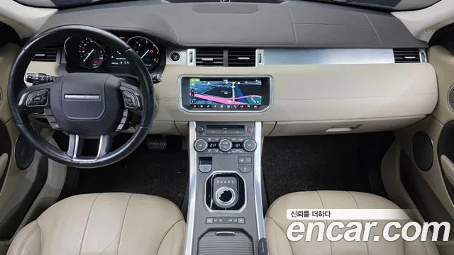 Land Rover Range Rover Evoque — интерьер