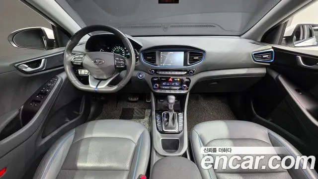 Hyundai Ioniq — интерьер
