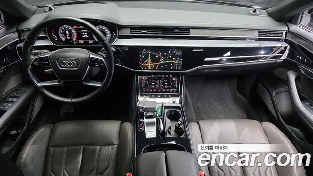 Audi A8 — интерьер