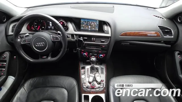 Audi A4 — интерьер