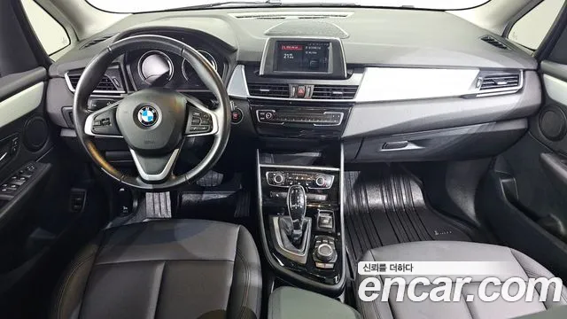 BMW 2 серия — интерьер