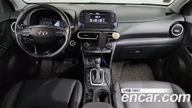 Hyundai Kona — интерьер