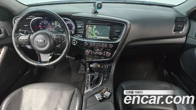 Kia K5 — интерьер