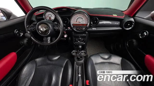 MINI Cooper — интерьер