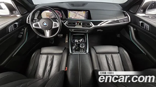 BMW X7 — интерьер