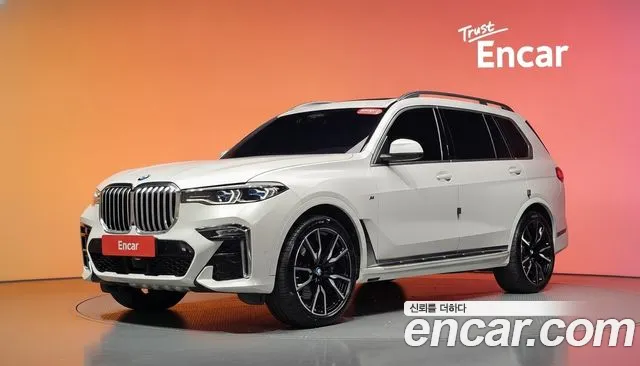 BMW X7 — экстерьер