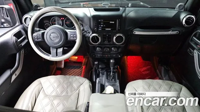 Jeep Wrangler — интерьер