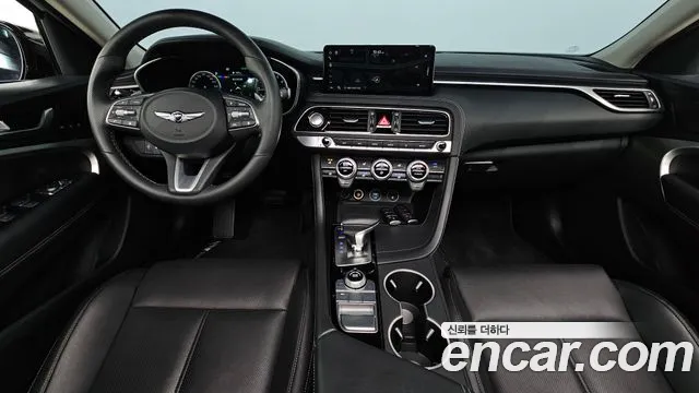 Genesis G70 — интерьер