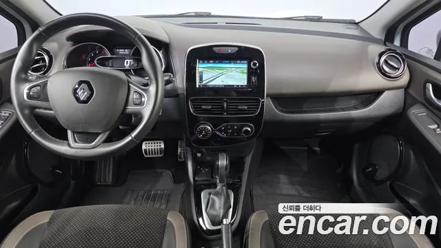 Renault Korea Clio — интерьер