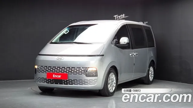 Hyundai Staria