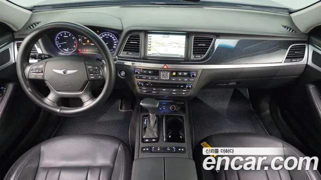 Hyundai Genesis — интерьер