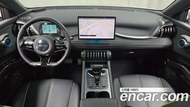 BYD Atto 3 — интерьер