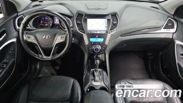 Hyundai Santa Fe — интерьер