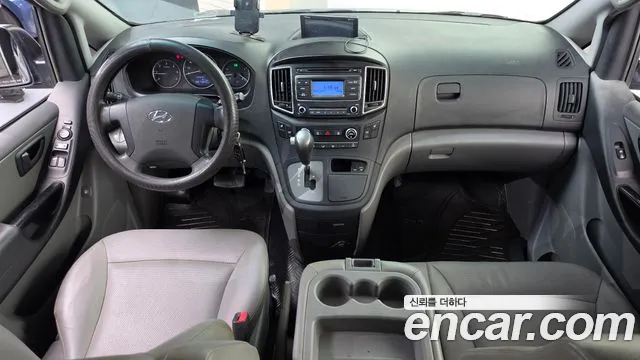 Hyundai Starex — интерьер