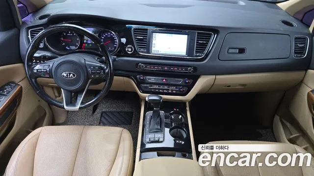 Kia Carnival — интерьер