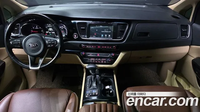 Kia Carnival — интерьер