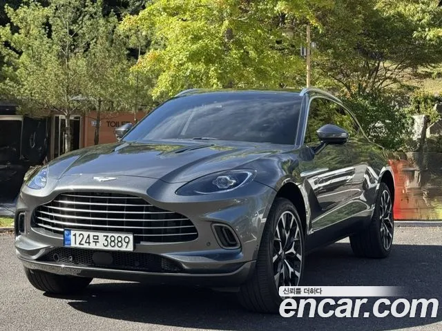 Aston Martin DBX — экстерьер